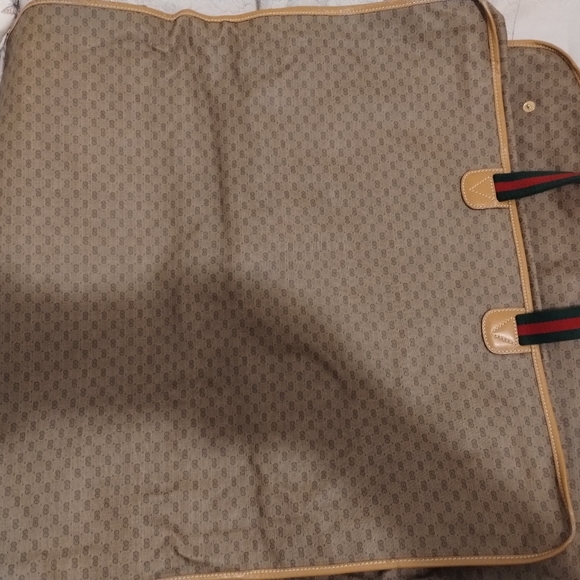 Gucci - Picture 9 of 12